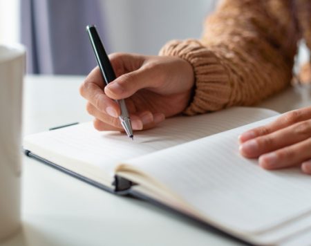 parvaneh insurance investment